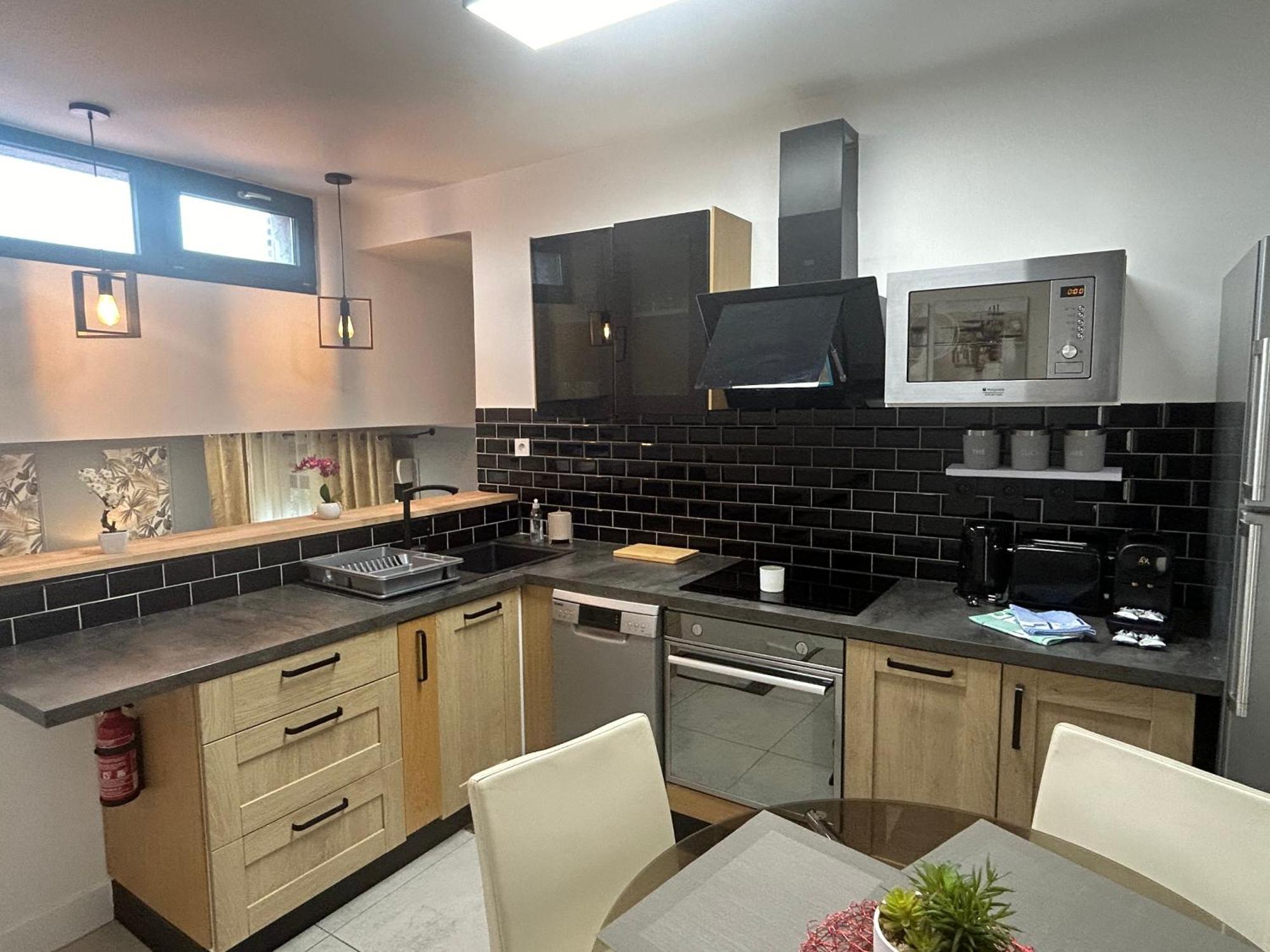 Marvel House - Disneyland 5Min, Private Parking, Terrace Magny-le-Hongre Buitenkant foto
